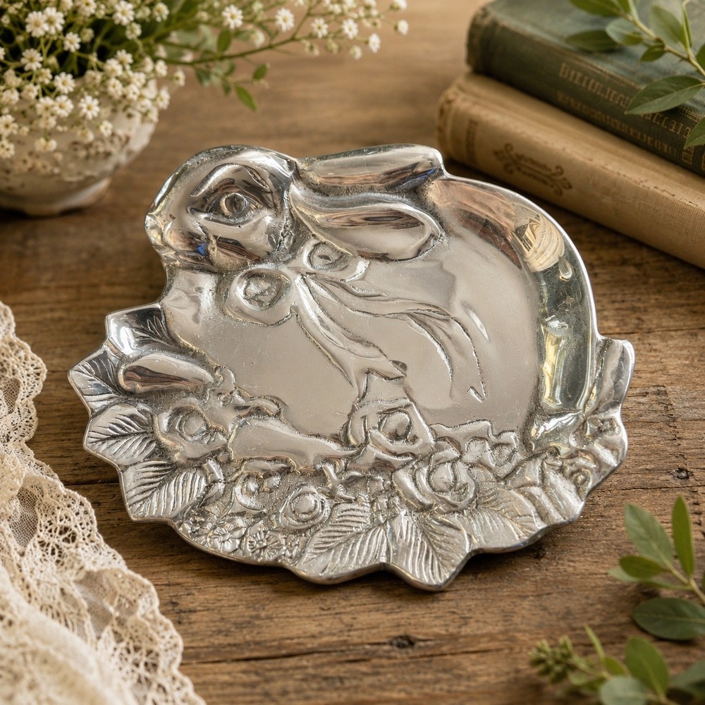 Silver Aluminum Rabbit Trinket Dish Floral Rose Bunny Jewelry Tray Made in India